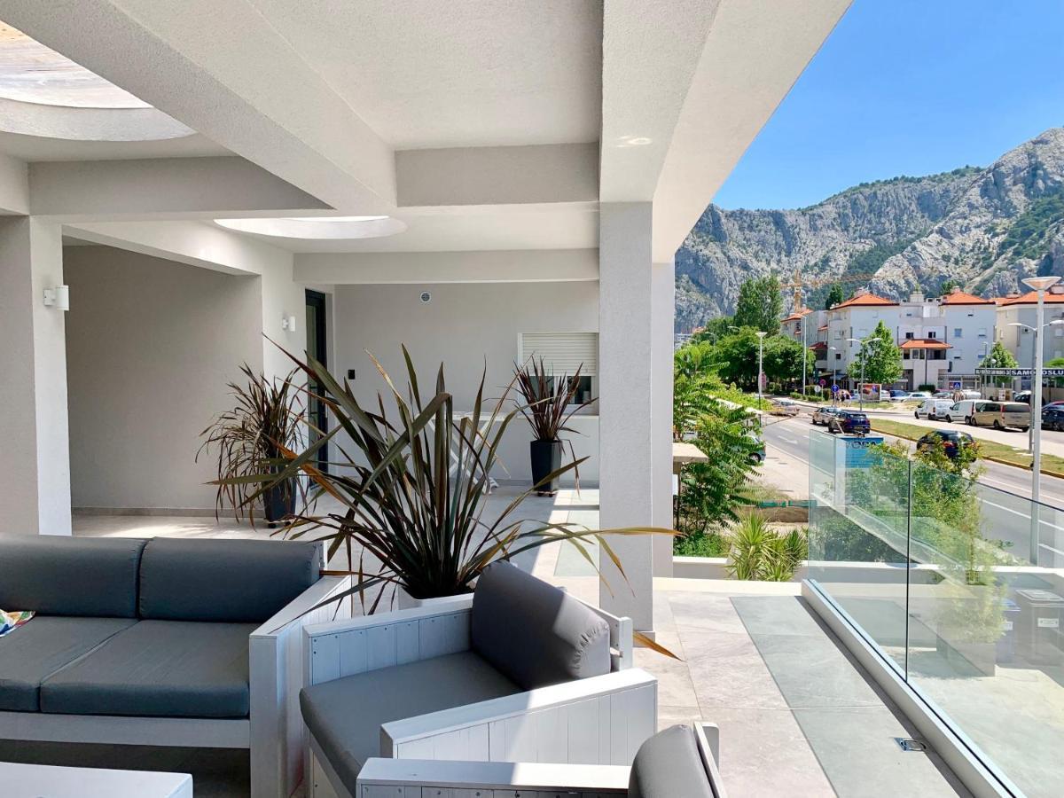 Deluxe Suites Mandic Omis Exterior photo